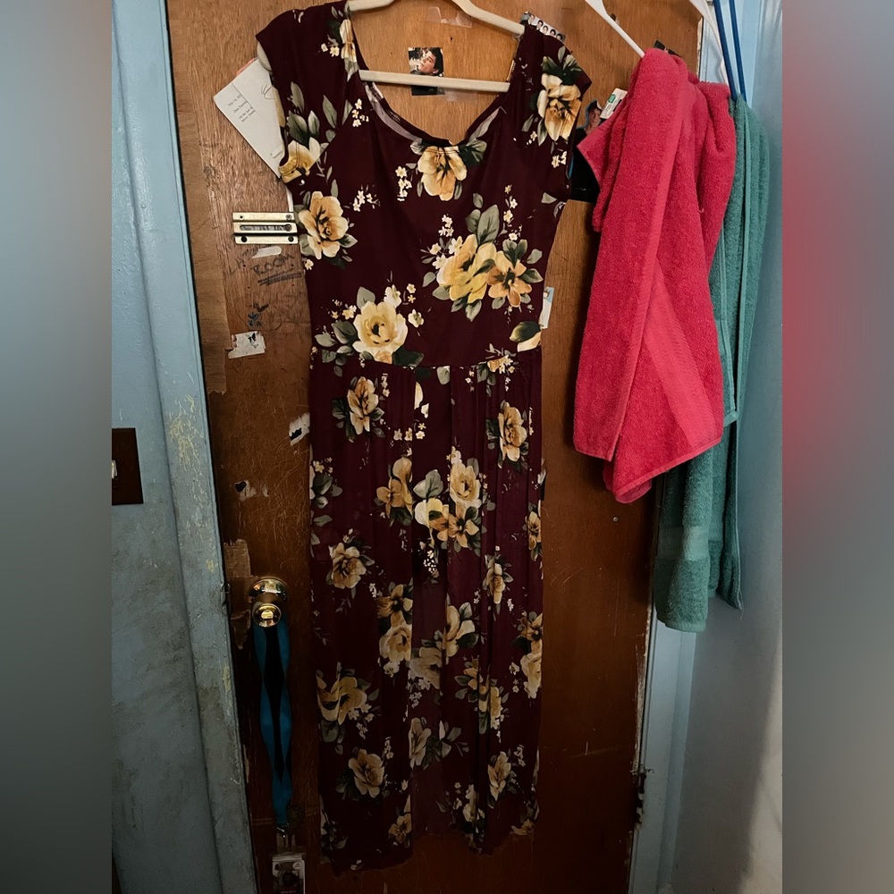 Bloom Red and Cream V-Neck Maxi Sundress